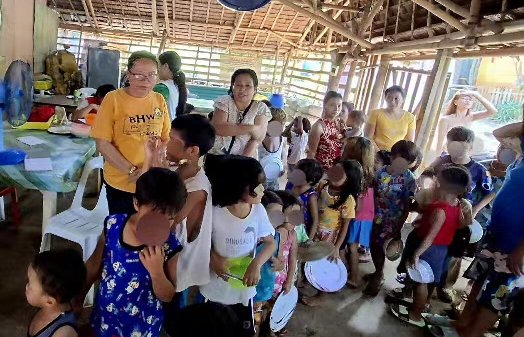 Weight of Life: Feeding Program for Kids of Cagban Ibabaw, Boracay | Rose CGI x Red Cross